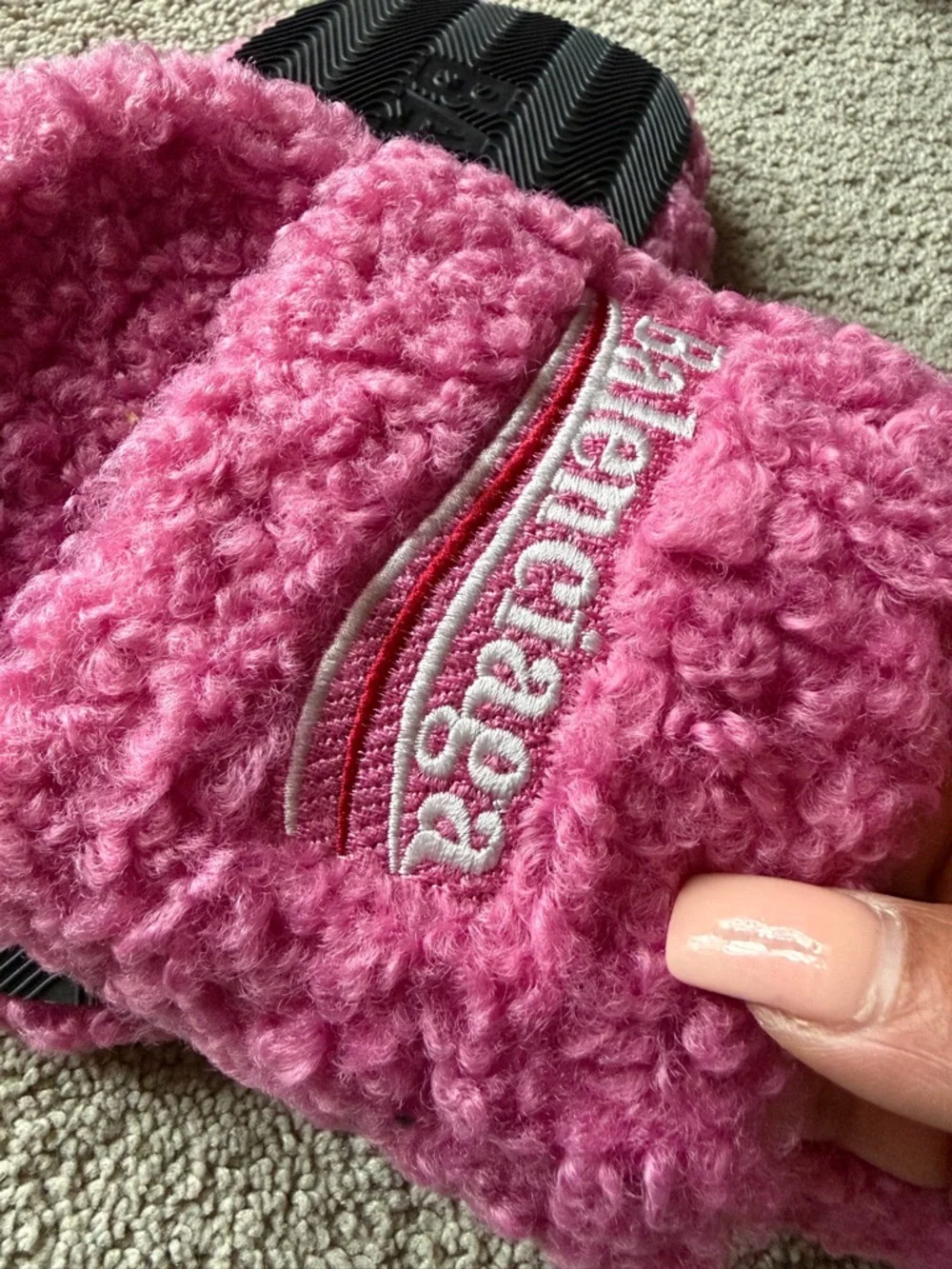 Balenciaga Pink Fuzzy cozy Slide Slippers - Picture 5 of 5